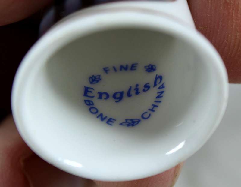 Bone China thimble - Royal Albert Bridge