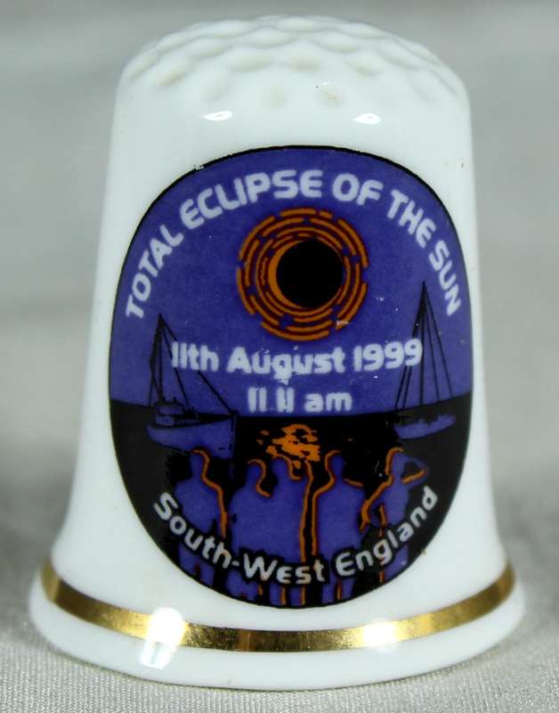 Bone China thimble - Total Eclipse of the sun - Sights of Britain