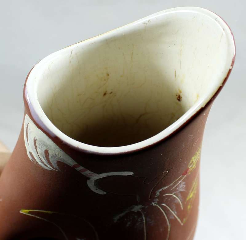 Crescent ware jug vase