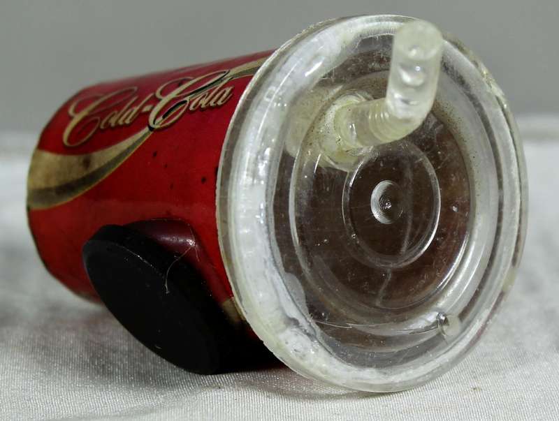 Coca-Cola fridge magnet - cup with straw