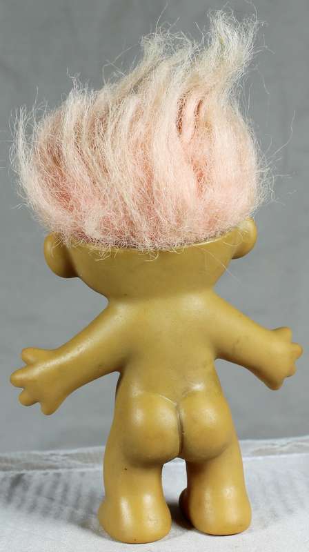 Russ troll - pink hair - no clothes