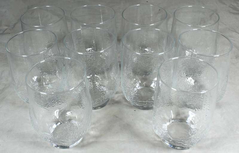 Set of 10 glasses with leaf motif
