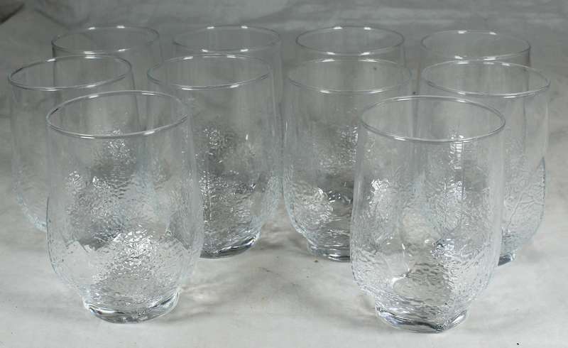 Set of 10 glasses with leaf motif