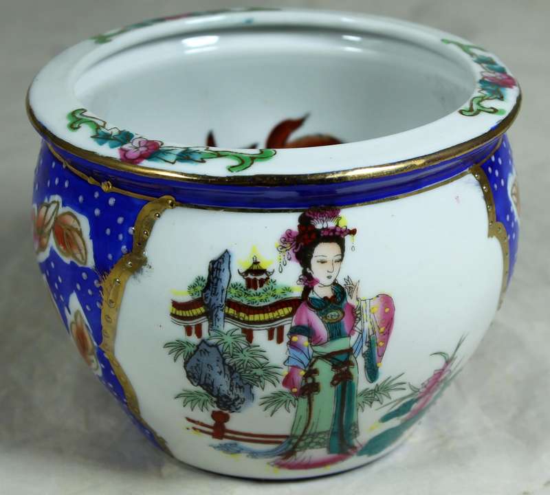 Small handmade Chinese pot