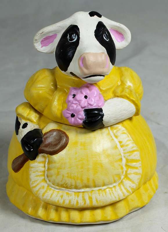 Cow holding flowers lidded trinket bowl