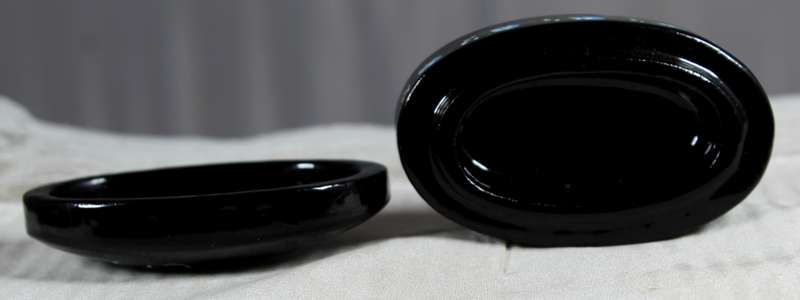Molded oval pill box