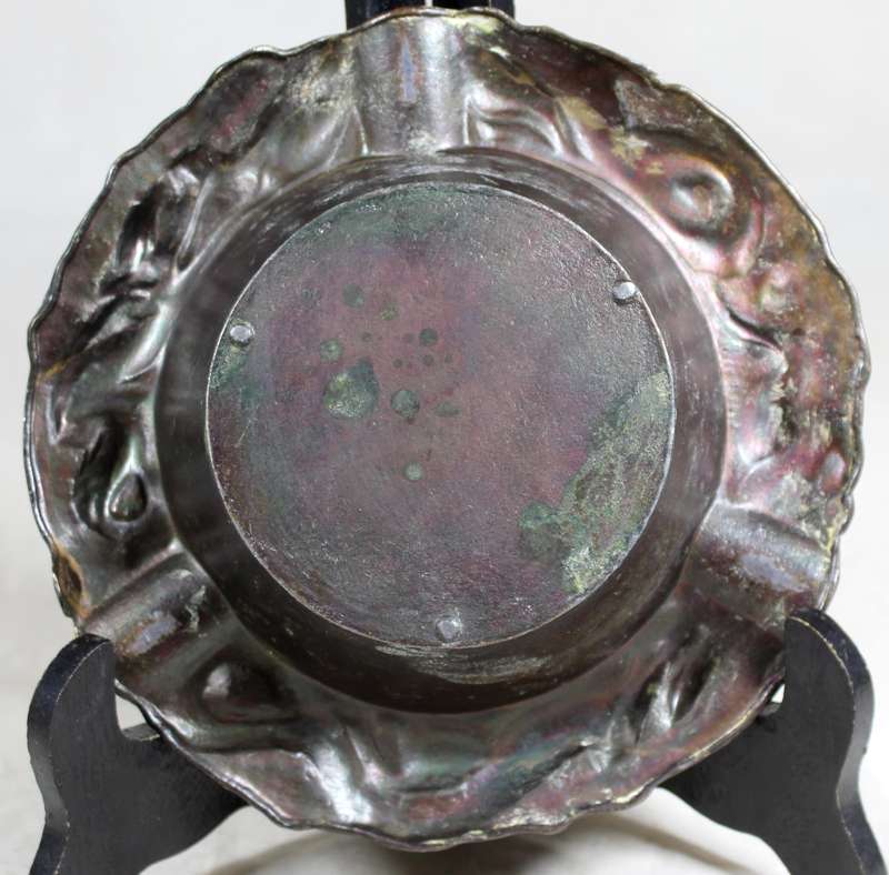 Pewter ashtray with miniature crabs in water