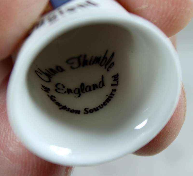 Bone China thimble - Winchcombe - Sampson souvenirs