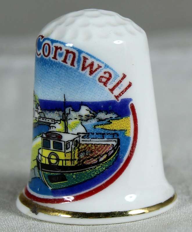 Bone China thimble - Bude-Cornwall - Lambert souvenirs