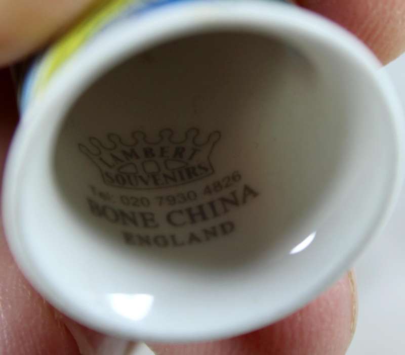Bone China thimble - Bude-Cornwall - Lambert souvenirs