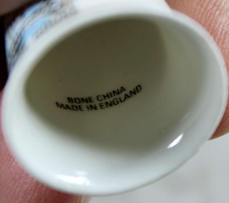 Bone China thimble - the bridge house - the English lakes