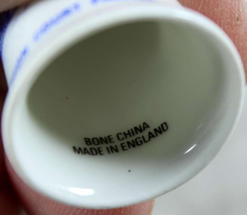 Bone China thimble - Hampton court palace
