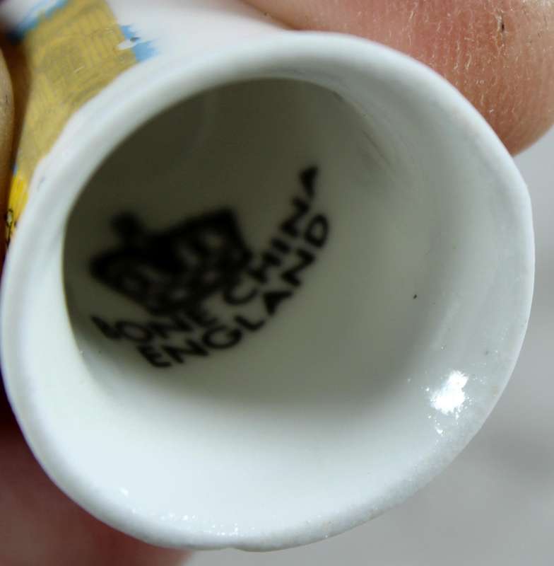 Bone China thimble - state trumpeter Westminster Abbey
