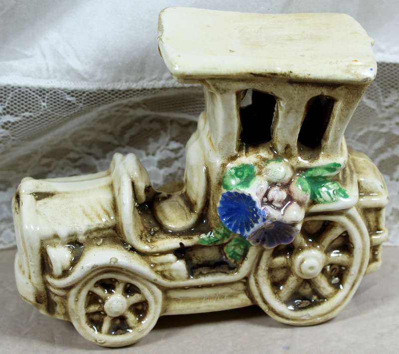 Capidomonte style classic car
