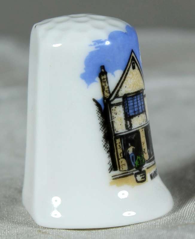 Bone China thimble - Market hall Burford