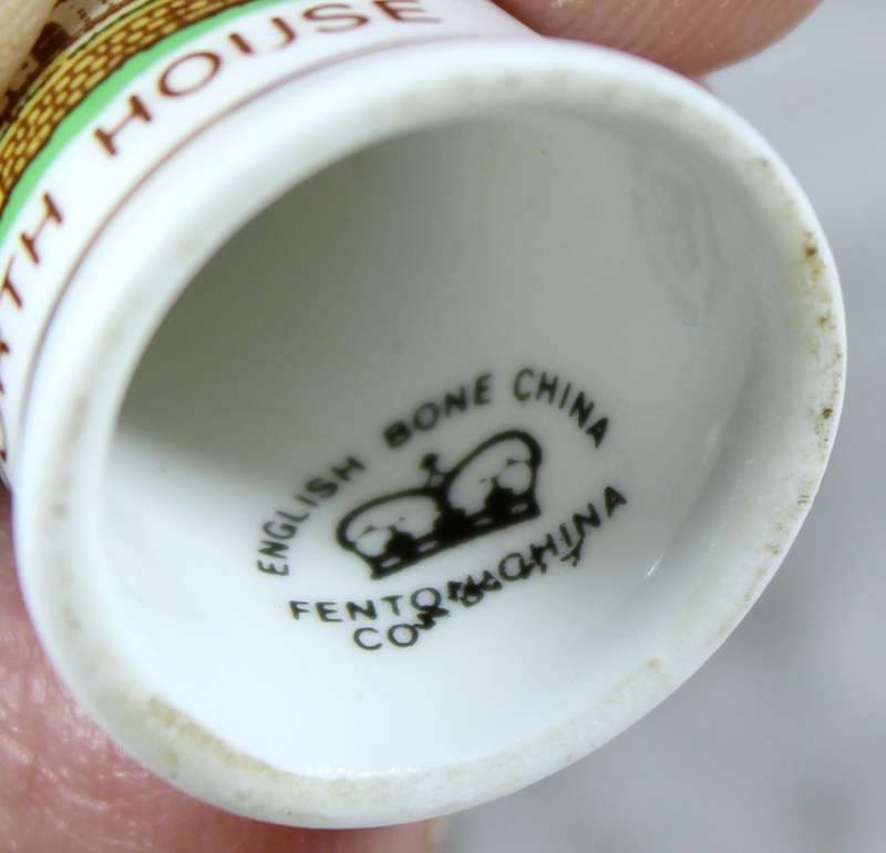 Bone China thimble - Chatsworth house - Fenton