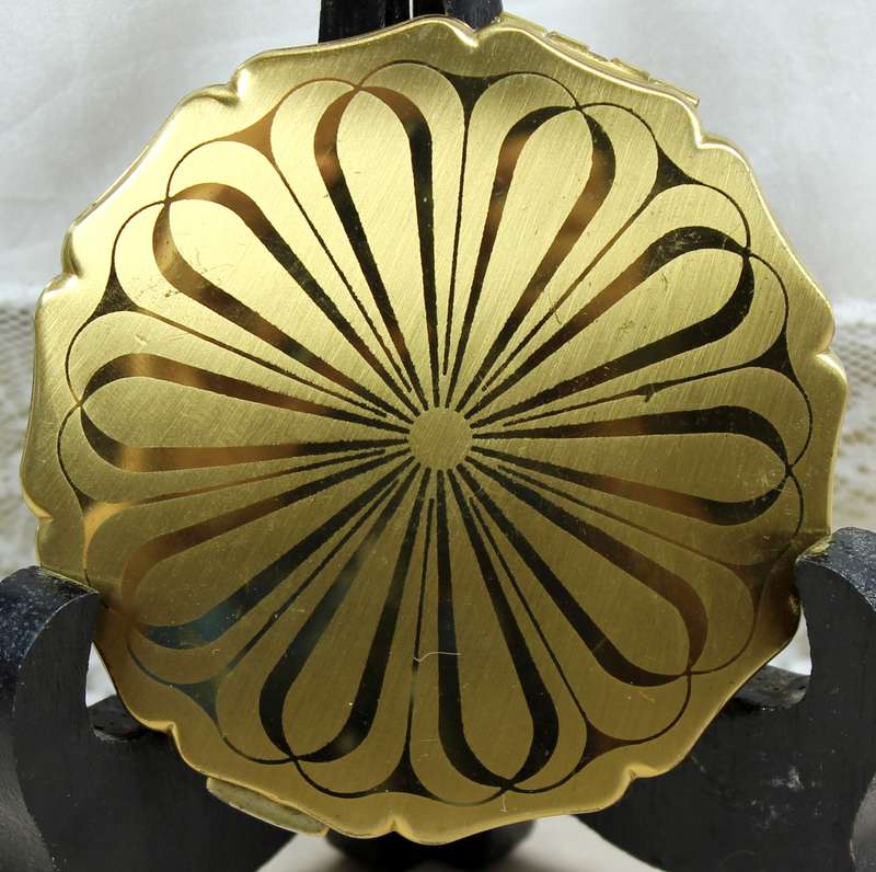 Stratton compact