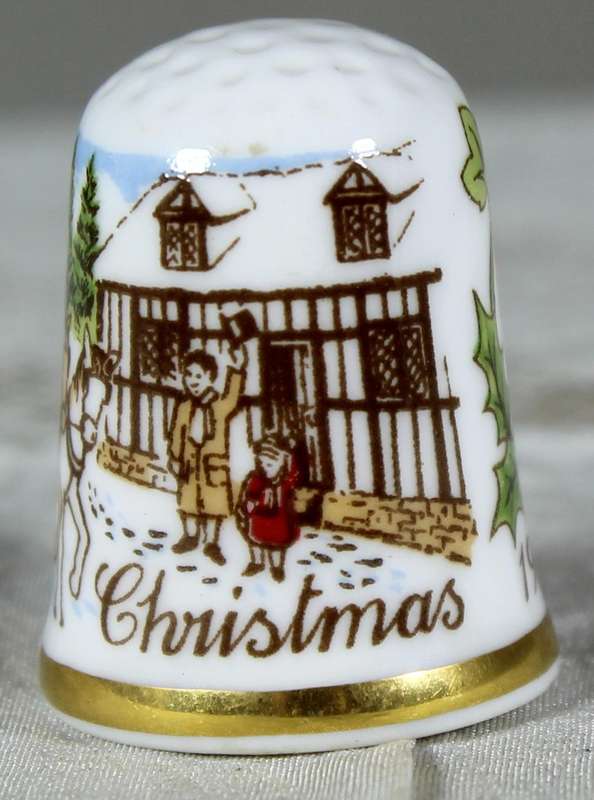 Bone China thimble - Christmas 1983 - Caverswall