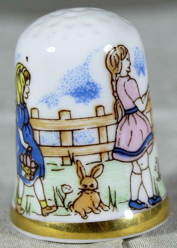 Bone China thimble - Easter 1984 - Caverswall