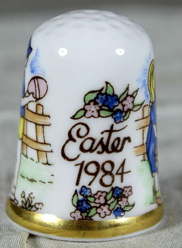 Bone China thimble - Easter 1984 - Caverswall