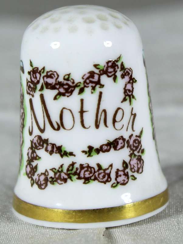Bone China thimble - Mother - Caverswall