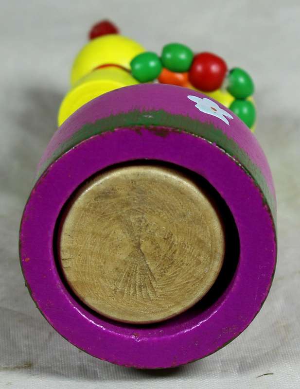 Dancing chickens with push mechanism