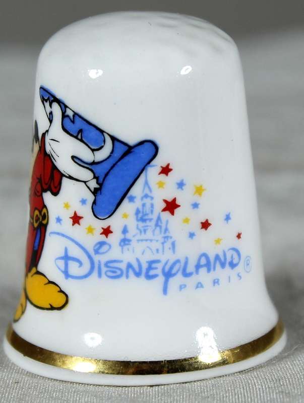 Bone China thimble - Disneyland - Paris