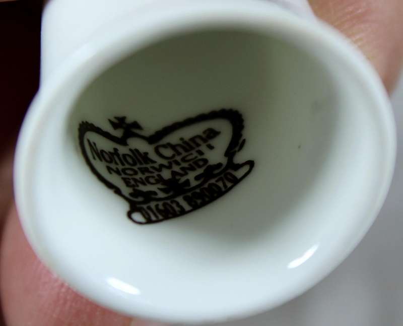 Bone China thimble - Olney Pancake race since 1445