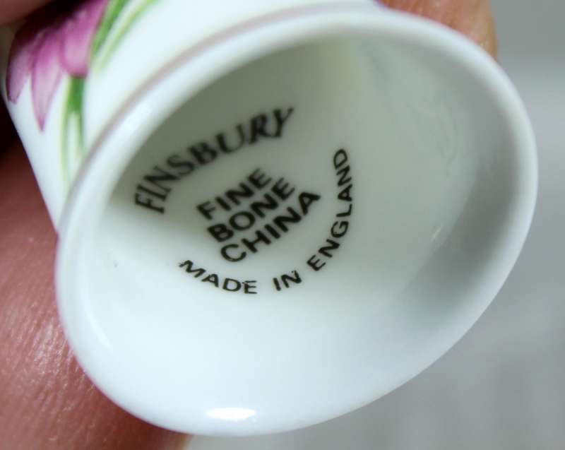 Bone China thimble - Multi flowers - Finsbury