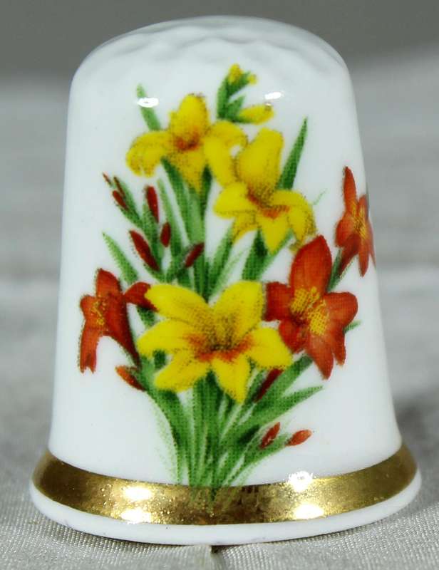 Bone China thimble - Yellow and orange flowers - Finsbury