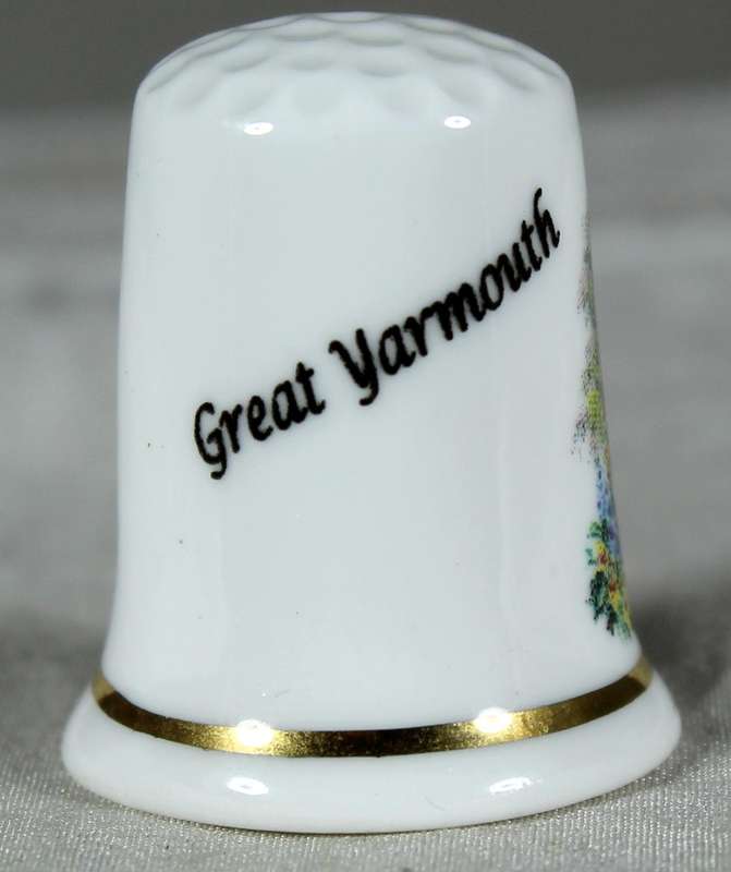 Bone China thimble - Great Yarmouth - Norfolk