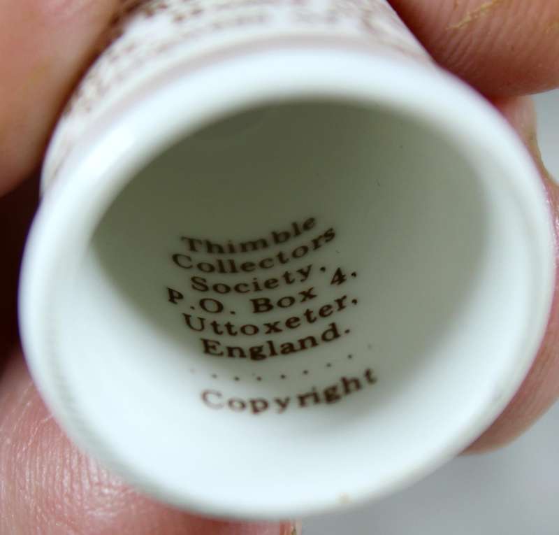 Bone China thimble - Longleat House - Thimble Collectors Society