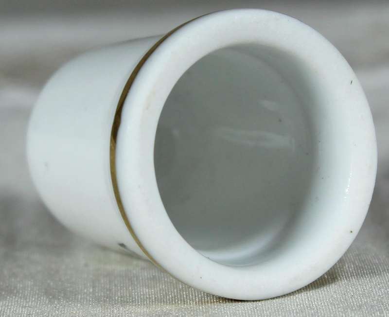 Bone China thimble - Rdo. de Estepona