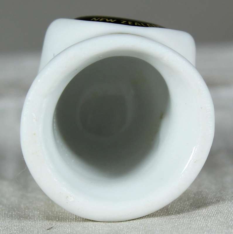 Bone China thimble - New Zealand