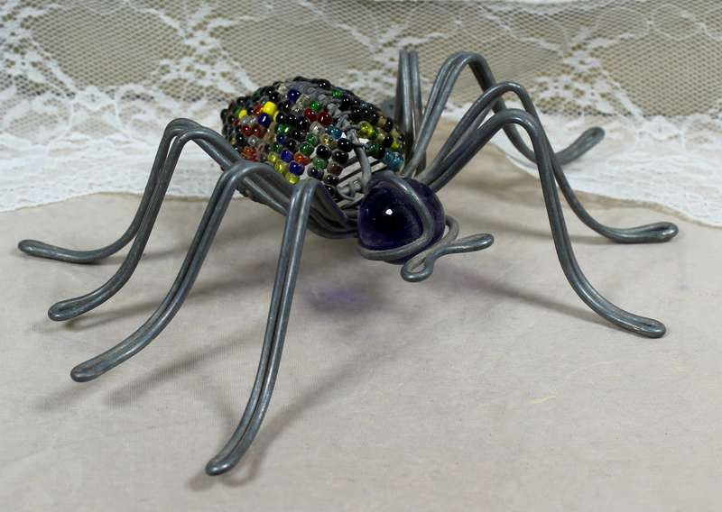 Beaded metal spider
