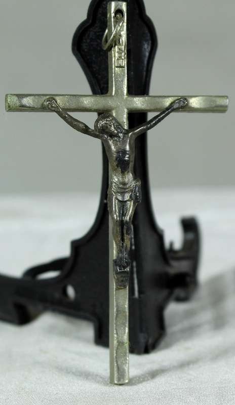 Jesus on the cross pendant