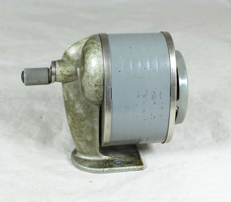 Apeco vintage desk pencil sharpener