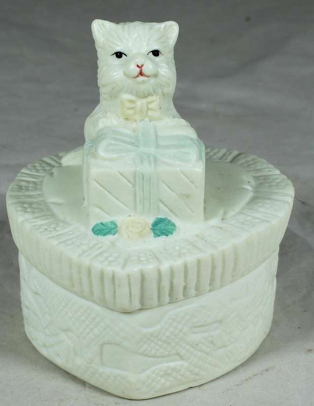 Lidded ceramic trinket box with a cat & present