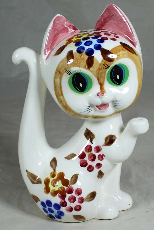 Porcelain Kitty