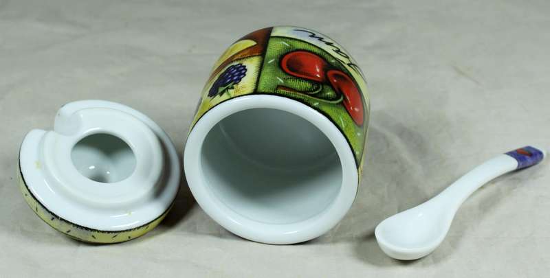 Confiture - small jam pot