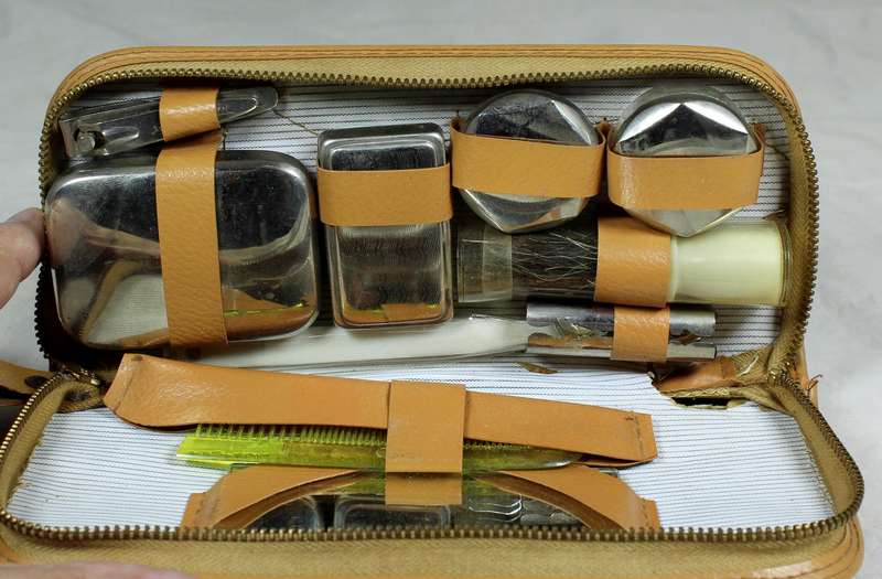 Vintage manicure set