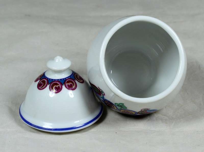 Elizabeth Arden - Byzantium - small lidded container