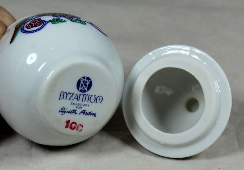 Elizabeth Arden - Byzantium - small lidded container
