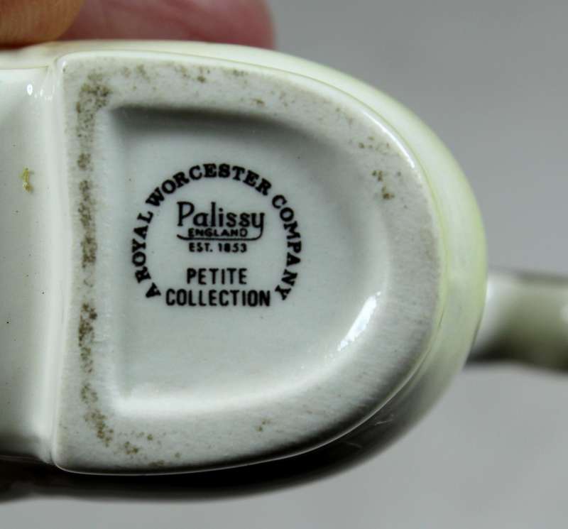 Royal Worcester - Palissy shoe pin cushion holder
