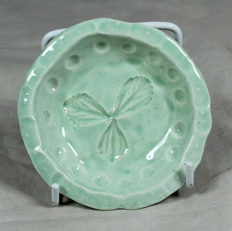 Small ceramic trinket bowl