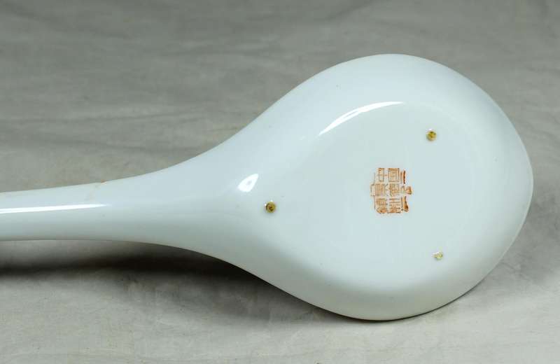 Large Chinese serving spoon