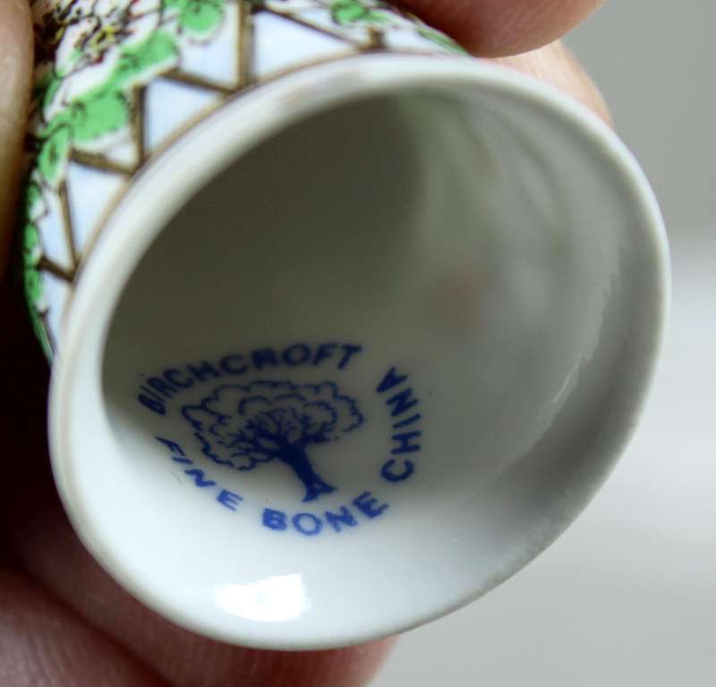 Bone China thimble - Birchcroft - flowers and cherries