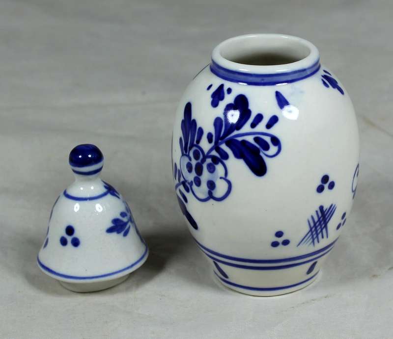 Hand painted small blue & white lidded vase