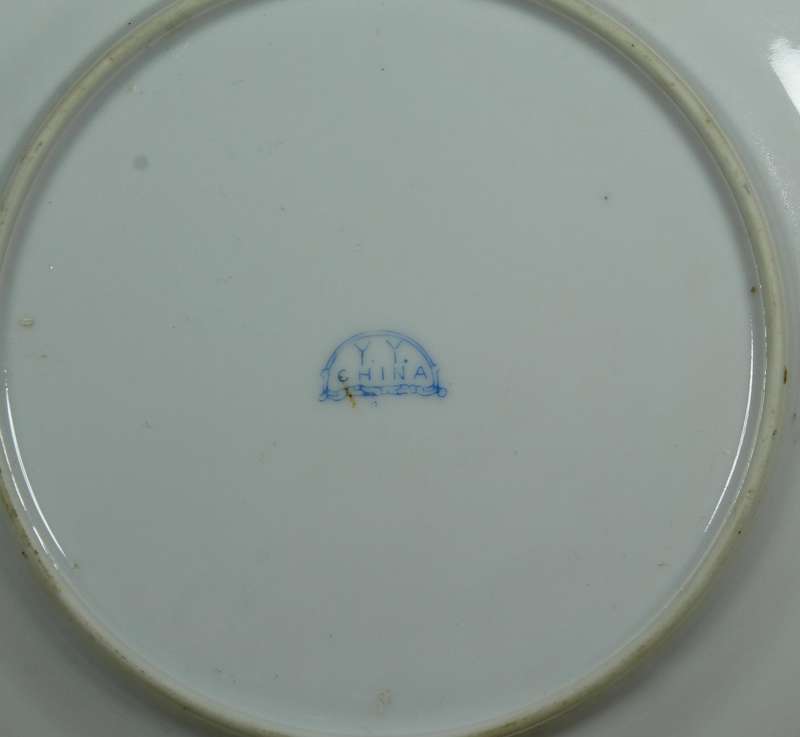 Chinese dragon display plate