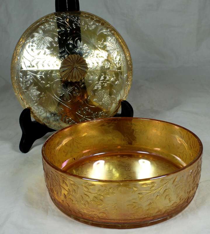 Depression style glass - lidded bowl